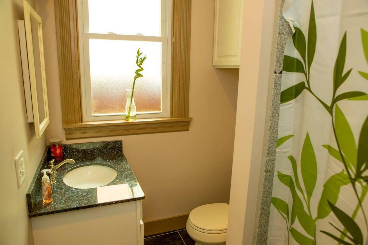 Cozy Hideaway In The Heart Of Lancaster 아파트 외부 사진